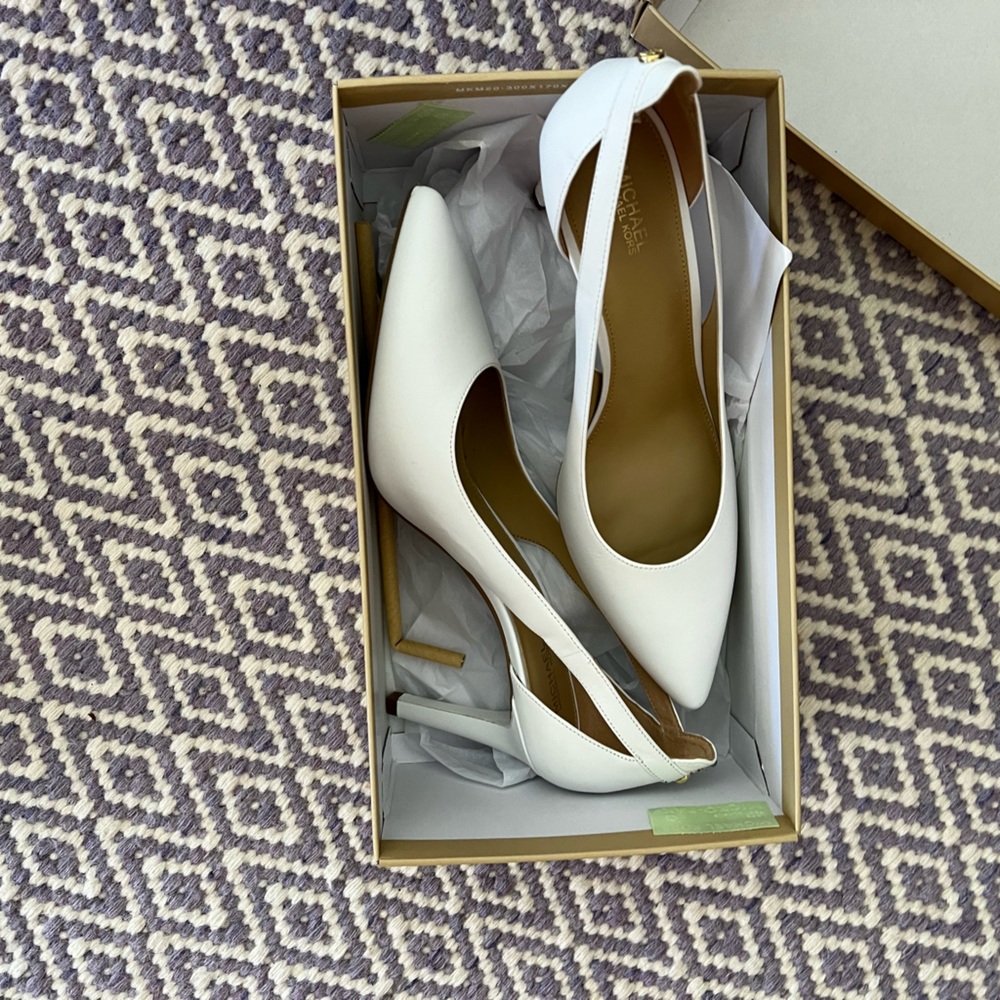 Michael Kora white heels size 9.5